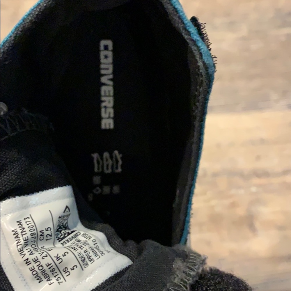 Converse- Size 5 toddler -used